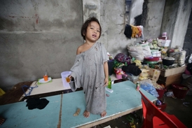 Malá obyvatelka Taclobanu.