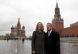 Wulff jako prezident s manželkou Bettinou v Moskvě. Žena ho mezitím opustila. 