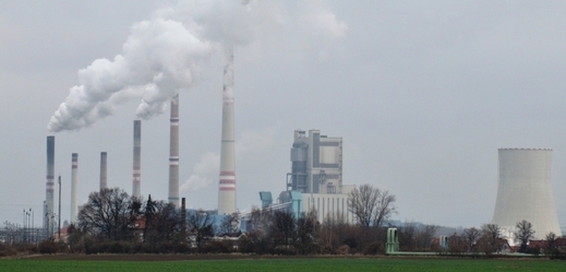 Společnost Czech Coal měla údajně Elektrárně Mělník (na fotografii) dodat předražené uhlí. Pokuta, která za tento čin padla, však neplatí.
