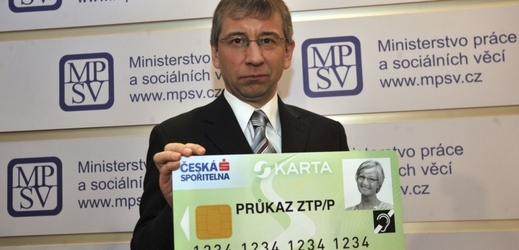 Jaromír Drábek se sociální kartou.
