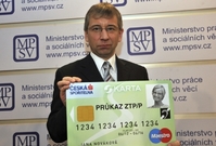 Jaromír Drábek se sociální kartou.