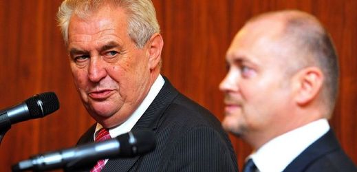 Miloš Zeman s "pučistou" Michalem Haškem.