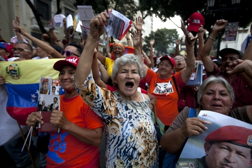 Madurovi příznivci slavili v ulicích Caracasu.