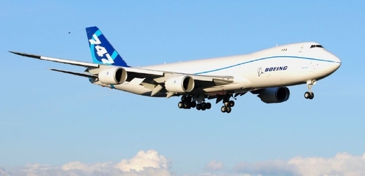 Nejnovější boeingy 747-8 mají problém ve dvanáctikilometrových výškách.
