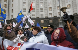 Desítky tisíc lidí demonstrovaly v Kyjevě na podporu asociační dohody s EU.