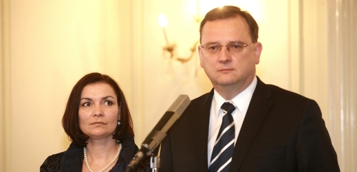 Petr a Radka Nečasovi v červnu podepsali majetkové vyrovnání.