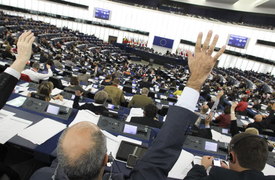 Wilders, Le Penová a spol. berou útokem Evropský parlament.