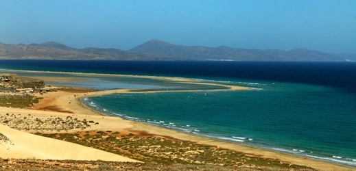 Těžbou ropy by byl zasažen mimo jiné ostrov Fuerteventura.