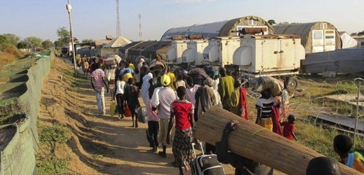V Jižním Súdánu podle pozorovatelů hrozí občanská válka.