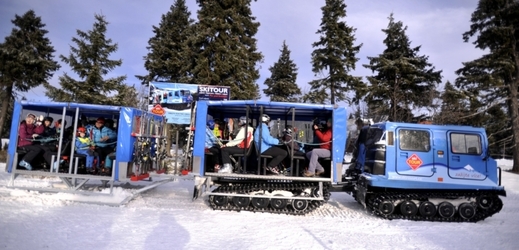 SkiResort Černá Hora spustil hlavní novinku letošní sezony, lyžařské propojení z Černé hory do Pece pod Sněžkou. 