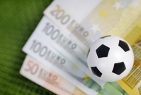Fotbal a Peníze (Ilustrační foto).