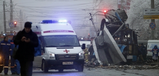 Při explozi v trolejbusu zahynulo nejméně 10 lidí.