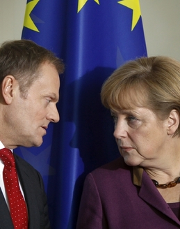 Německá kancléřka by v čele EK ráda viděla polského premiérka Tuska.