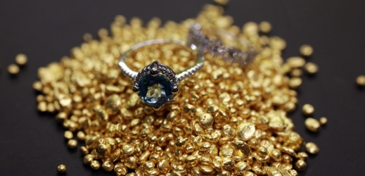 Ceny šperků by mohly díky klesající ceně zlata zlevnit. 