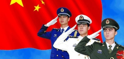 Čínská armáda zvedá hlavu.