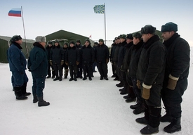 První ruští vojáci opět za polárním kruhem.