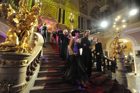 Ples v opeře Brno patří mezi společenské události roku.