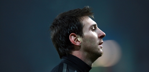 Hvězdný fotbalista Lionel Messi se po téměř dvou měsících vrátil do tréninku Barcelony.