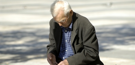Pečovatelka okradla slepého důchodce (ilustrační foto).