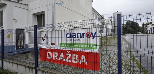 Firma před dvěma lety dražila například mlékárnu zkrachovalého Plastcomu v Příšovicích na Liberecku.
