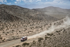 Aleš Loprais drží na Rallye Dakar páté místo.