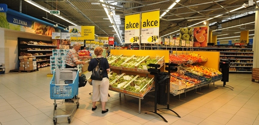 Hypermarkety jako hlavní nákupní místo oslabují.