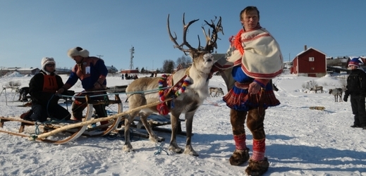 Tradiční život Sámů je stále více v ohrožení.