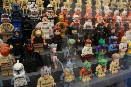 Hvězdné války Lego vyrábí už od 90. let a nabídka je vskutku galaktických rozměrů.