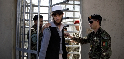 Afghánci převzali od Američanů úplnou kontrolu nad věznicí loni v březnu.