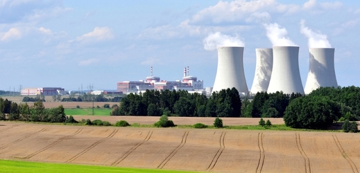 Úspora stanovená českou vládou se rovná přibližně množství energie vyrobenému za rok Jadernou elektrárnou Temelín (ilustrační foto).
