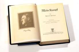 V časech říše dávaly úřady Mein Kampf nějaký čas jako svatební dar.