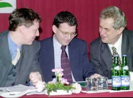 Zleva: Stanislav Gross, Lubomír Zaorálek a Miloš Zeman.