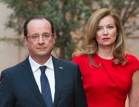 Hollande a jeho oficiální partnerka.