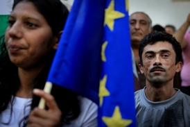Romové se hlásí o své EUropanství - a právo na dociální ávky mámo svou dosavadní domovinu.