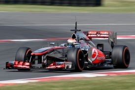 Kevin Magnussen si již stihl monopost stáje McLaren ozkoušet.