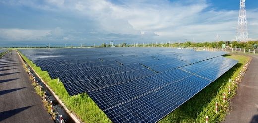 Některé ze solárních elektráren možná pobírají štědré státní dotace neprávem (ilustrační foto).