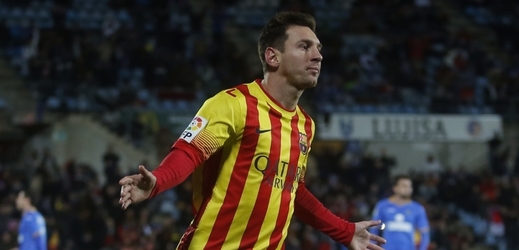 Lionel Messi se raduje z gólu.