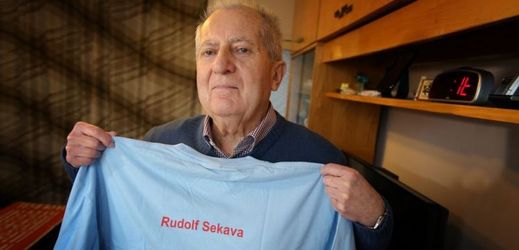 Rudolf Sekava je třetím československým pacientem, jemuž vyměnili srdce. Roku 1984.