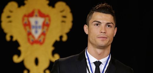 Portugalský záložník Cristiano Ronaldo.