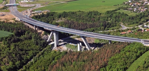 Lochkovský most.