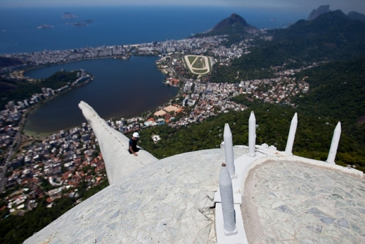 Socha Krista Spasitele v Rio de Janeiru musí být opravena.
