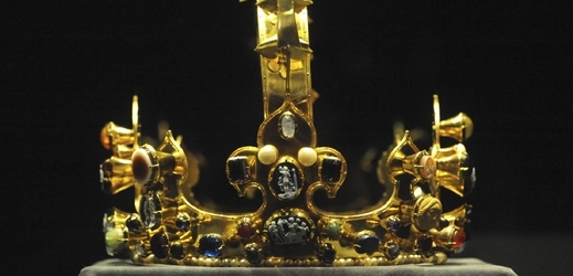Kopie koruny Karla Velikého (ilustrační foto).
