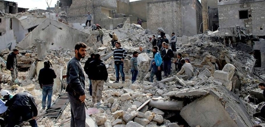 Asadova vláda údajně za pomoci výbušnin a buldozerů demolovala celé čtvrti v Damašku a Hamá (ilustrační foto).