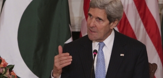 Šéf diplomacie USA Kerry. Krize v Kyjevě je i bojem Západu s Ruskem. 