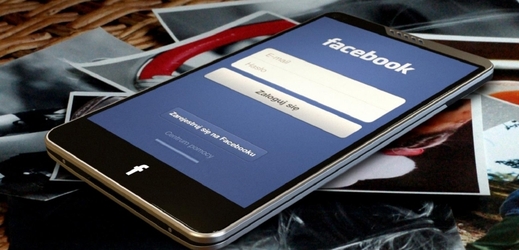 Facebook vydělává na reklamě v mobilních zařízeních (ilustrační foto). 