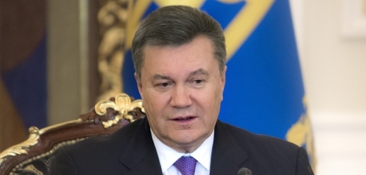Viktor Janukovyč podepsal zákon o amnestii pro demonstranty, zatčené během protivládních protestů.