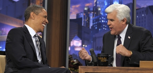 Moderátor Jay Leno s prezidentem Barackem Obamou. 