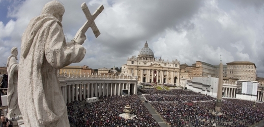 OSN kritizuje Vatikán kvůli krytí pedofilů.