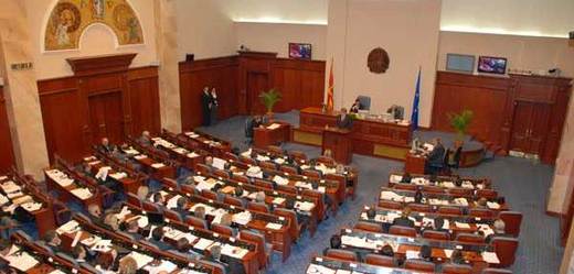 Makedonský parlament schválil zákon, který zavádí chemické kastrace pro pedofily-recidivisty.