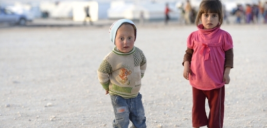 Podle zprávy OSN již v Sýrii za tři roky bojů zemřelo 10 tisíc dětí (ilustrační foto).